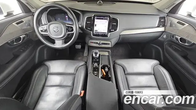 Volvo XC90 2023 — Фото 7/20