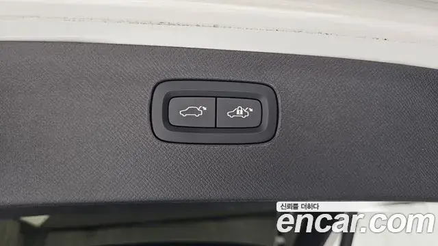 Volvo XC90 2023 — ფოტო 4/35