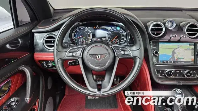 Bentley Bentayga 2018 — Şəkil 13/20