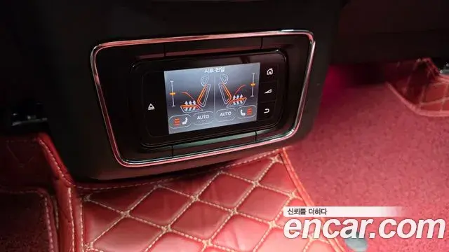 Bentley Bentayga 2018 — Şəkil 4/20