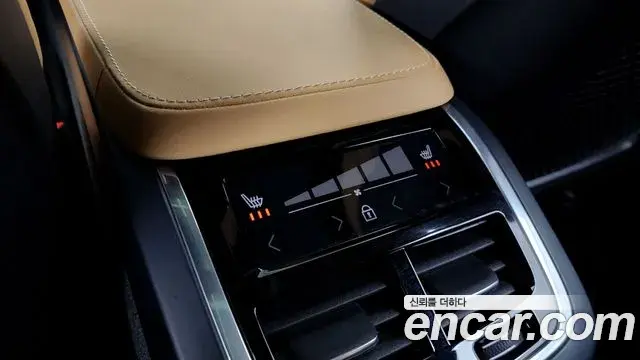 Volvo XC90 2023 — Photo 3/20