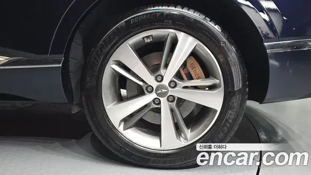 Genesis GV80 2023 — Photo 29/34