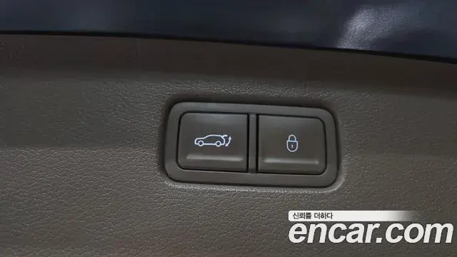 Genesis GV80 2023 — Photo 16/34