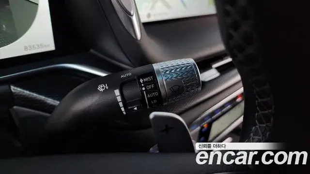 Genesis G90 2023 — ფოტო 14/35