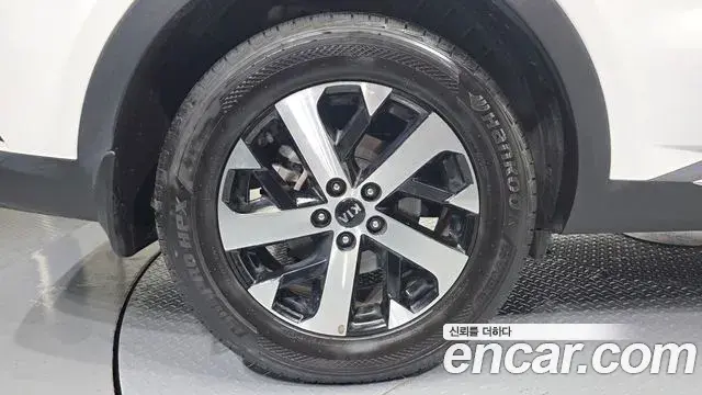 Kia Sorento 2020 — Фото 5/20