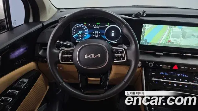 Kia Carnival 2023 — Photo 13/20