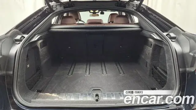 BMW X6 2025 — Photo 18/33