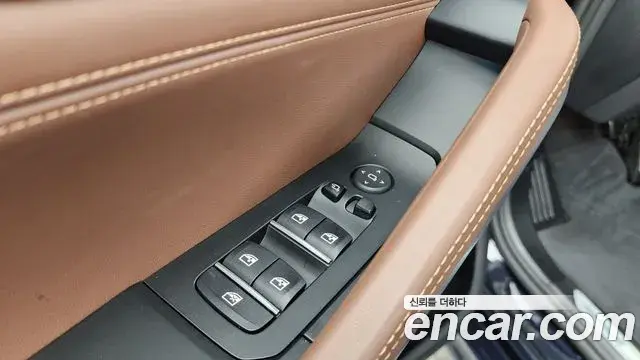 BMW X6 2025 — Photo 16/33