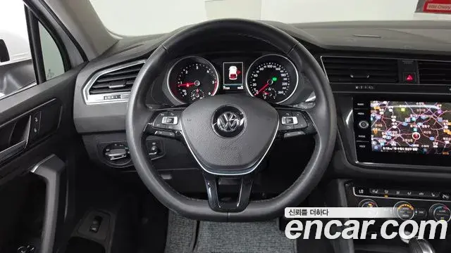 Volkswagen Tiguan 2018 — Şəkil 5/35