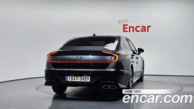 Hyundai Sonata Hybrid 2021 — ფოტო 10/30