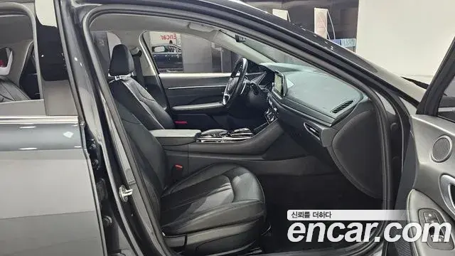 Hyundai Sonata Hybrid 2021 — ფოტო 27/30