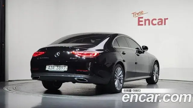 Mercedes-Benz CLS-Class 2019 — Photo 1/20