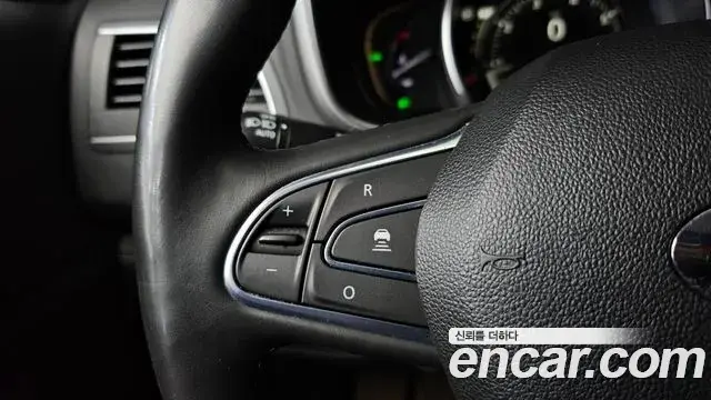 Renault Samsung QM6 2022 — Фото 17/20