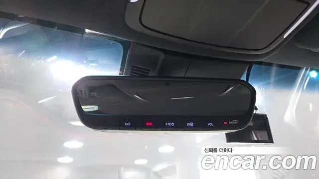 Genesis G70 2019 — Photo 15/37