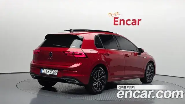 Volkswagen Golf 2024 — ფოტო 17/30