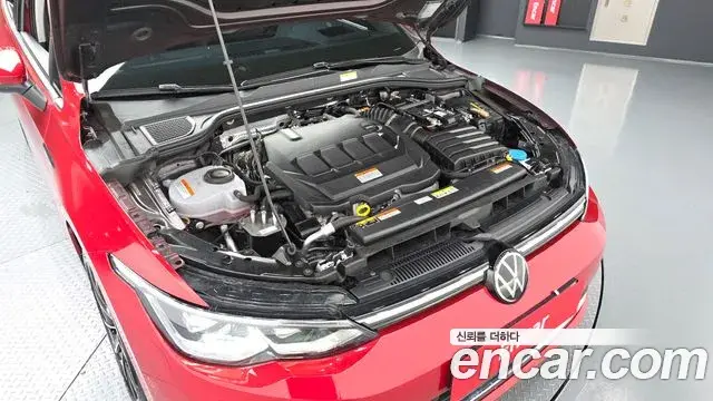Volkswagen Golf 2024 — ფოტო 23/30