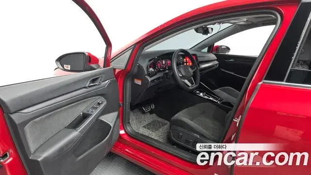 Volkswagen Golf 2024 — ფოტო 24/30