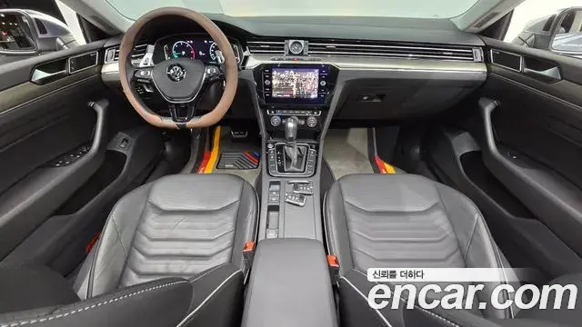 Volkswagen Arteon 2020 — ფოტო 15/31
