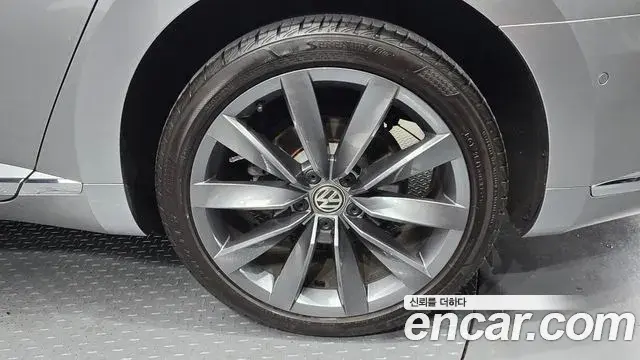 Volkswagen Arteon 2020 — ფოტო 27/31