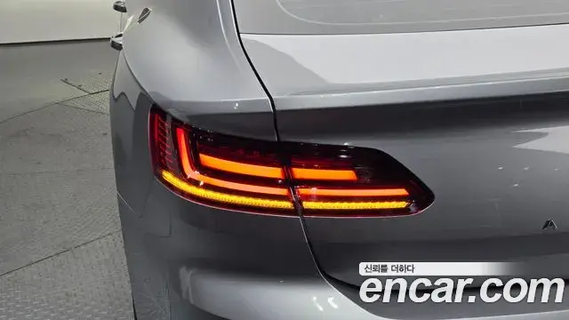 Volkswagen Arteon 2020 — ფოტო 23/31