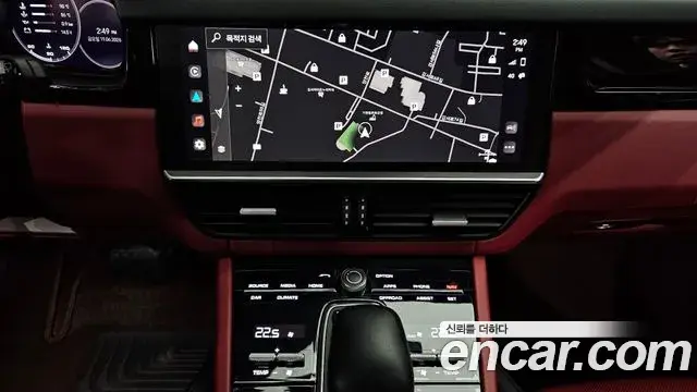 Porsche Cayenne 2022 — ფოტო 7/38