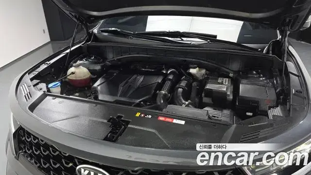 Kia Sorento 2021 — ფოტო 9/33