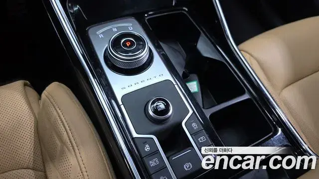 Kia Sorento 2021 — ფოტო 31/33