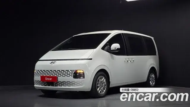 Hyundai Staria 2023 — Photo 10/20