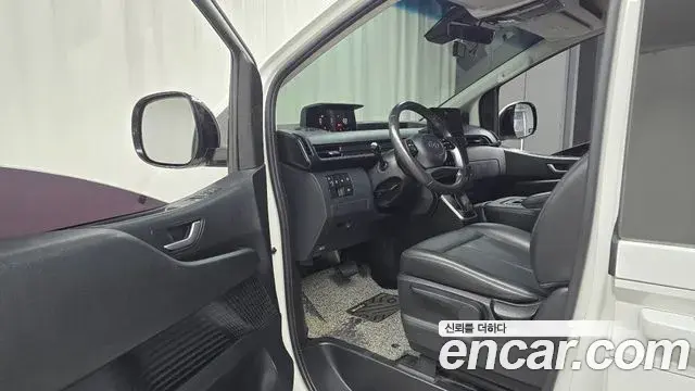 Hyundai Staria 2023 — Photo 11/20