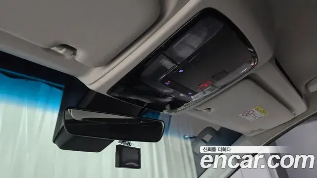 Hyundai Staria 2023 — Photo 20/20