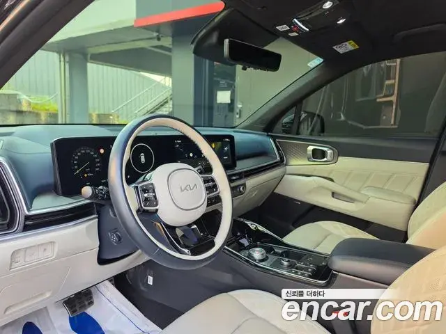 Kia Sorento 2023 — Фото 5/20