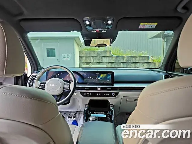 Kia Sorento 2023 — Фото 8/20