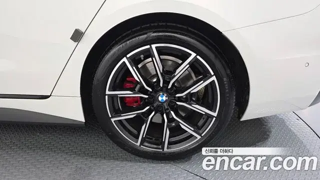 BMW 4 Series 2025 — ფოტო 4/34