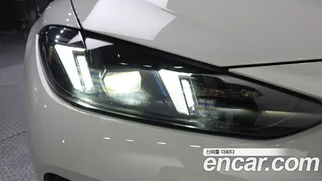 BMW 4 Series 2025 — ფოტო 15/34