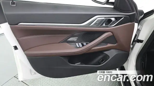 BMW 4 Series 2025 — ფოტო 10/34