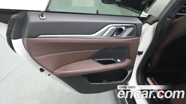 BMW 4 Series 2025 — ფოტო 27/34