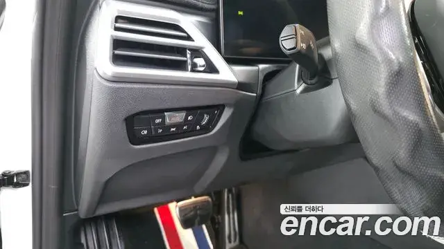 BMW 4 Series 2025 — ფოტო 31/34