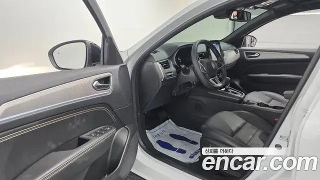 Renault Samsung Arkana 2025 — ფოტო 8/32