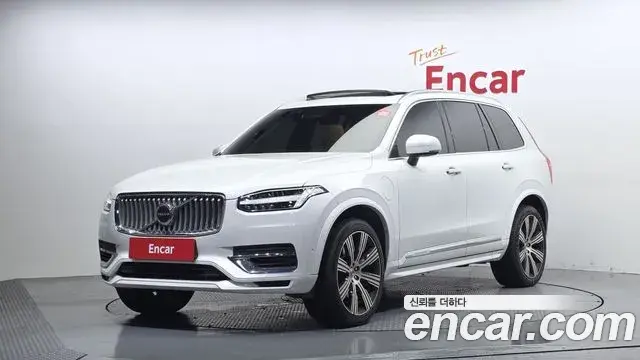 Volvo XC90 2023 — ფოტო 19/20