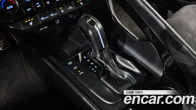 Hyundai The New Avante Hybrid 2022 — ფოტო 11/20
