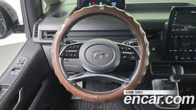 Hyundai Staria 2021 — Фото 12/20