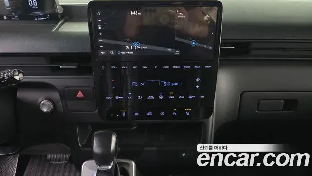 Hyundai Staria 2021 — Фото 13/20