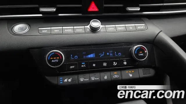 Hyundai The New Avante Hybrid 2021 — ფოტო 32/32