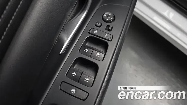 Hyundai The New Avante Hybrid 2021 — ფოტო 14/32