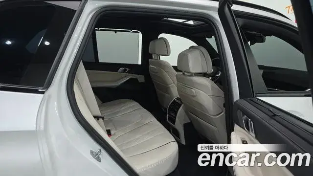 BMW X5 2025 — Photo 2/32