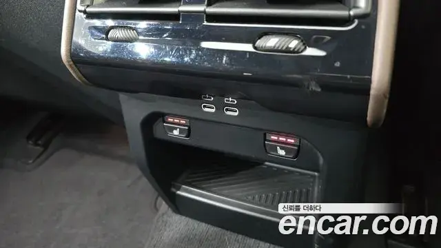 BMW 5 Series 2025 — ფოტო 9/36