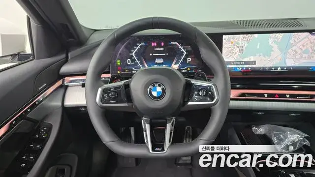 BMW 5 Series 2025 — ფოტო 11/36