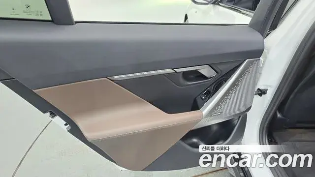 BMW 5 Series 2025 — ფოტო 19/36