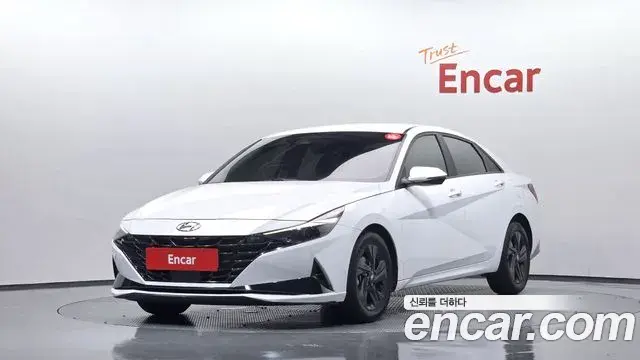 Hyundai Avante 2022 — Фото 1/20
