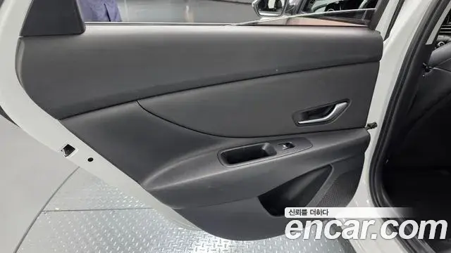 Hyundai The New Avante Hybrid 2022 — Şəkil 6/30